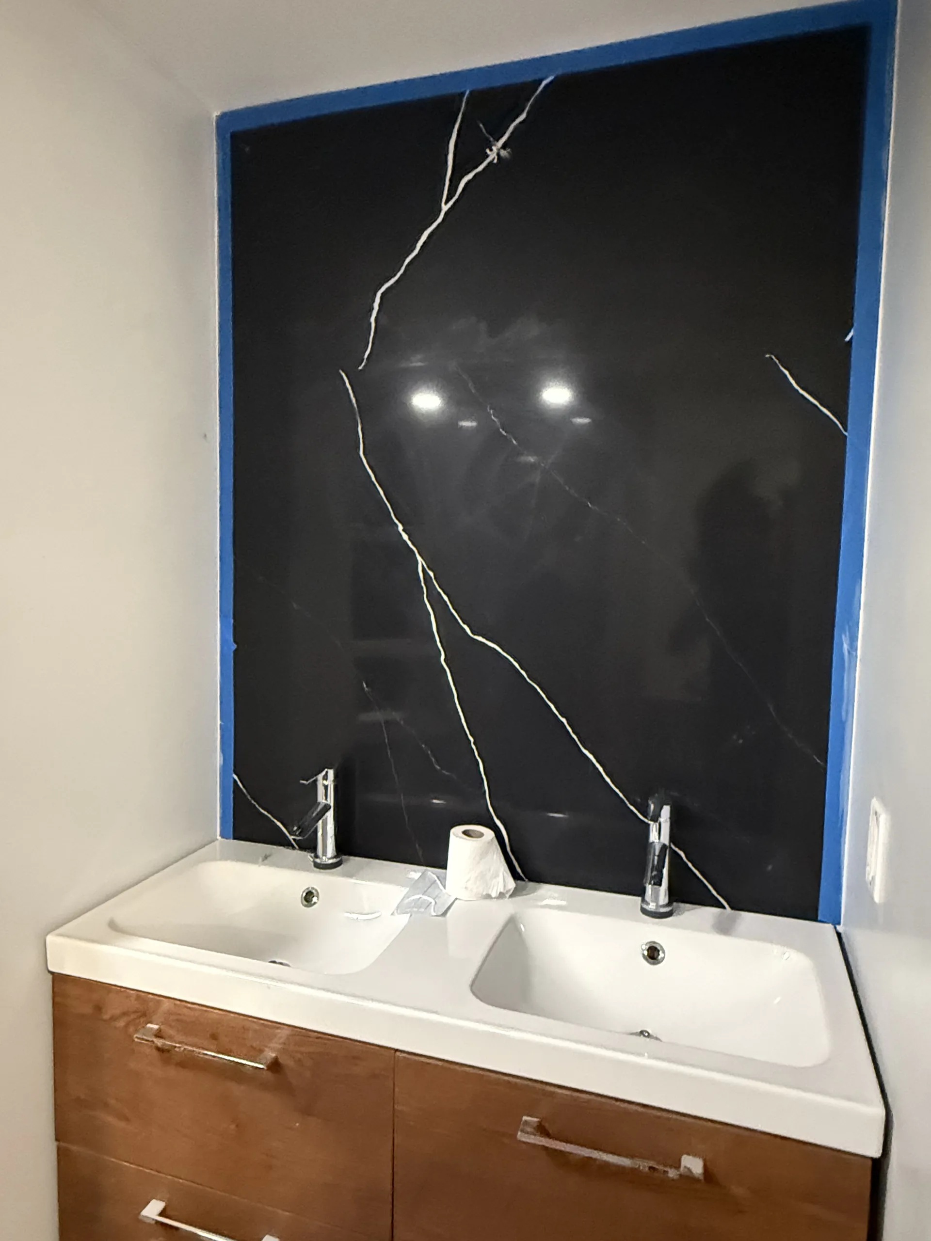 Bathroom Conversion: Tub to Smart Walking Shower — Image 11