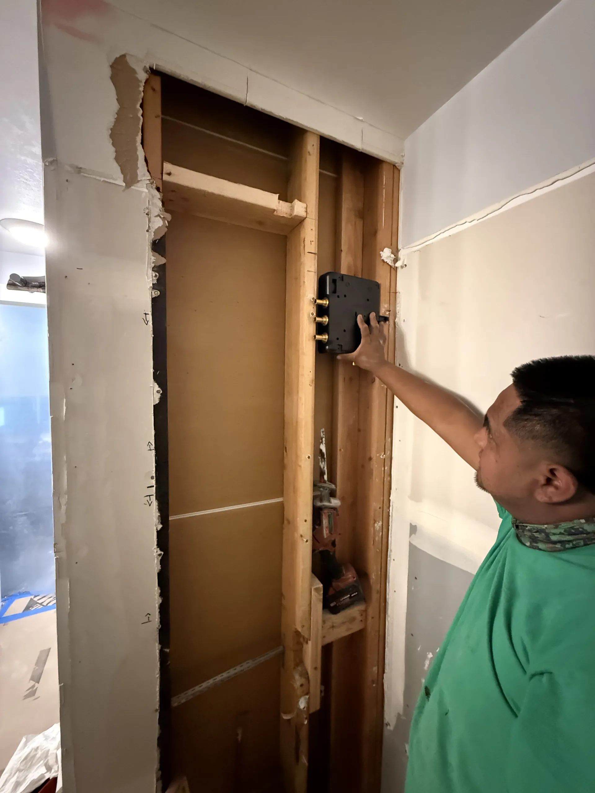 Bathroom Conversion: Tub to Smart Walking Shower — Image 3