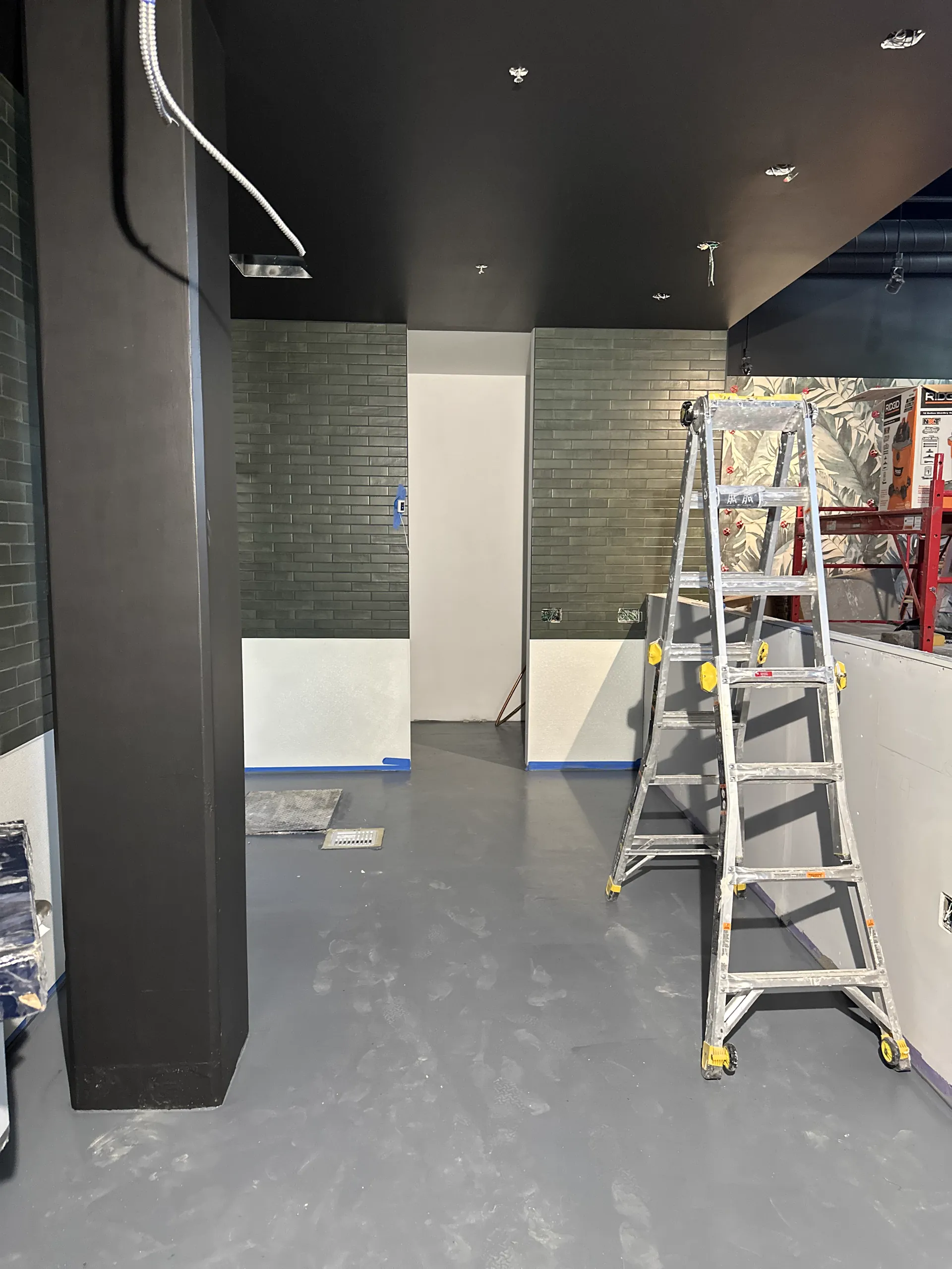 Shell Construction For Retail — Image 14